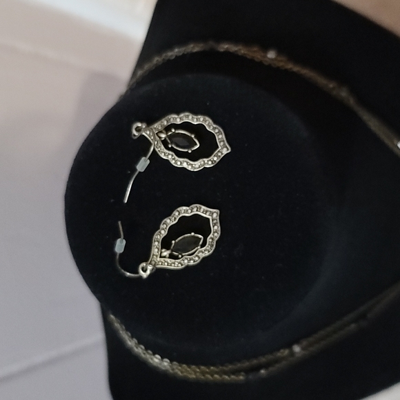 Avon Necklace and Earrings - Picture 2 of 7